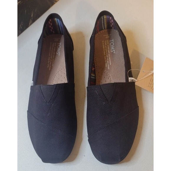 Toms Men's Black Loafers - Picture 2 of 6